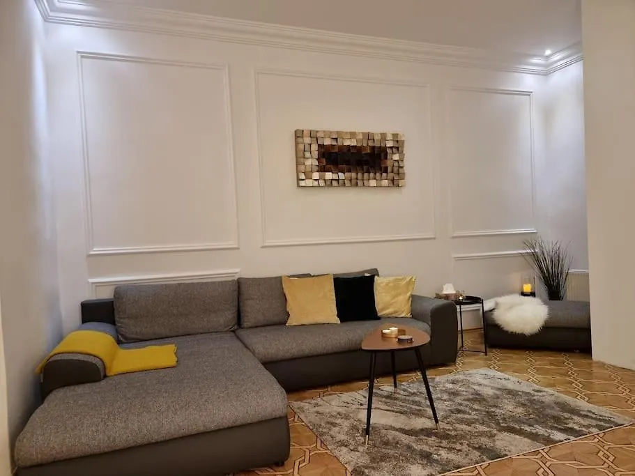 Sissi Royal Suite - Inner City 4 Bedroom Apartment Vienna Austria
