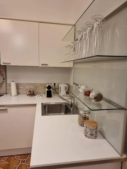 Sissi Royal Suite - Inner City 4 Bedroom Apartment Vienna 0*,