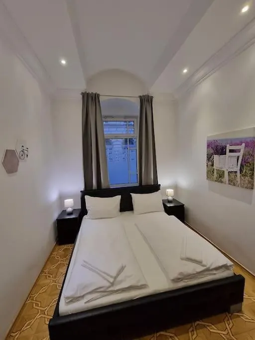 Sissi Royal Suite - Inner City 4 Bedroom Apartment Vienna